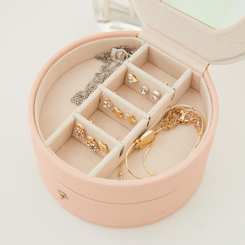 Round Double-Layer Jewelry Case with Mirror jewelry compartment details