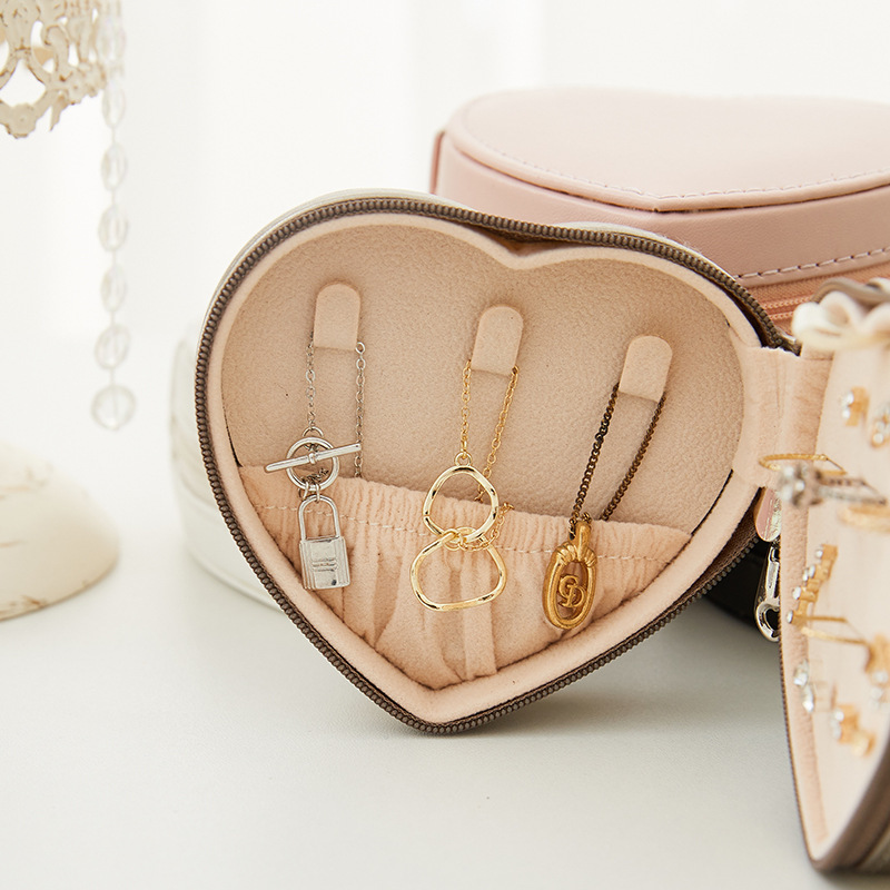 Heart-Shaped Zippered Jewelry Case jewelry compartment details