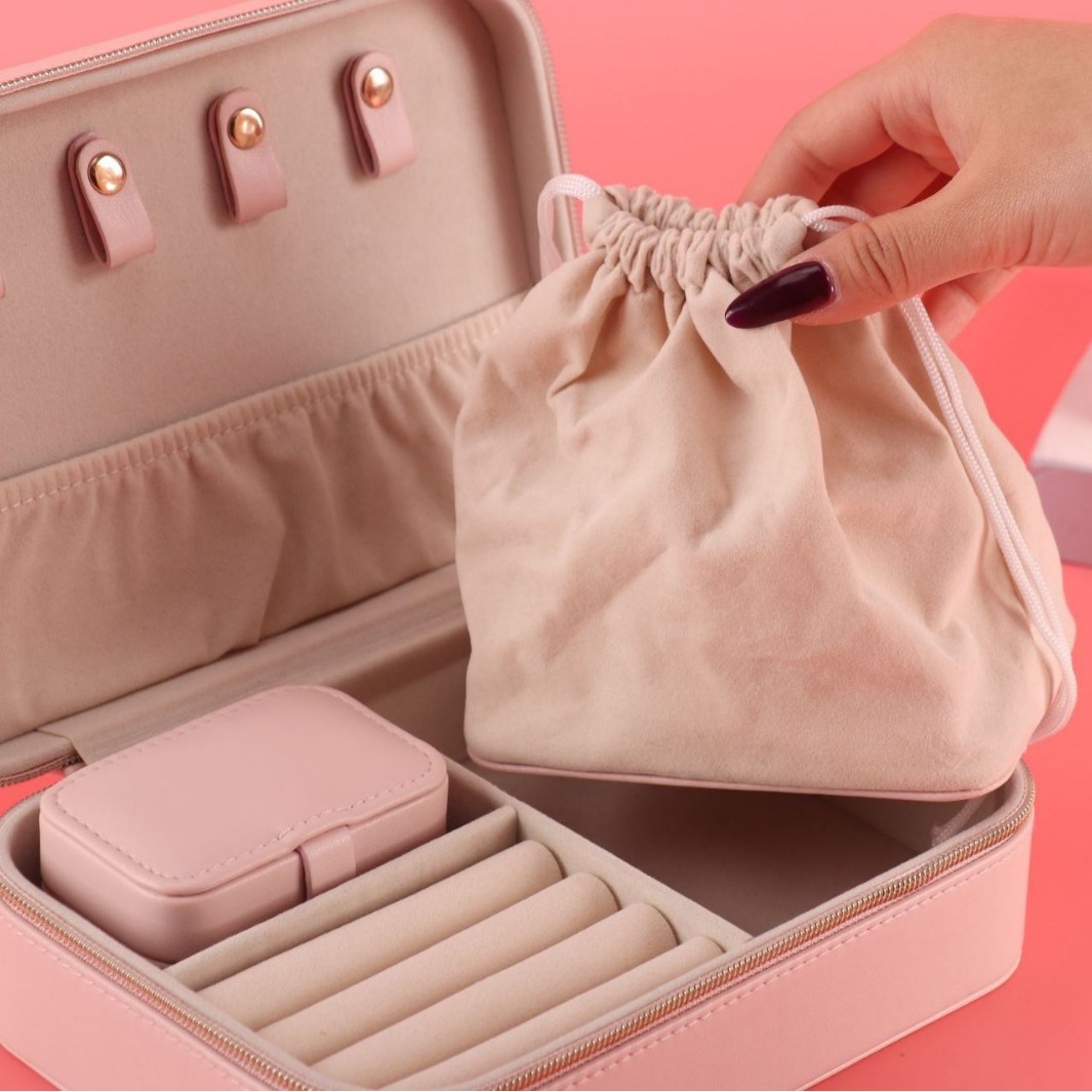 Rectangular Jewelry Case with Drawstring Pouch jewelry compartment details