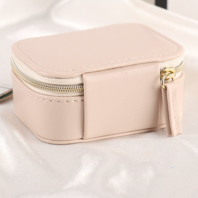 Mini Square PU Travel Jewelry Case jewelry compartment details