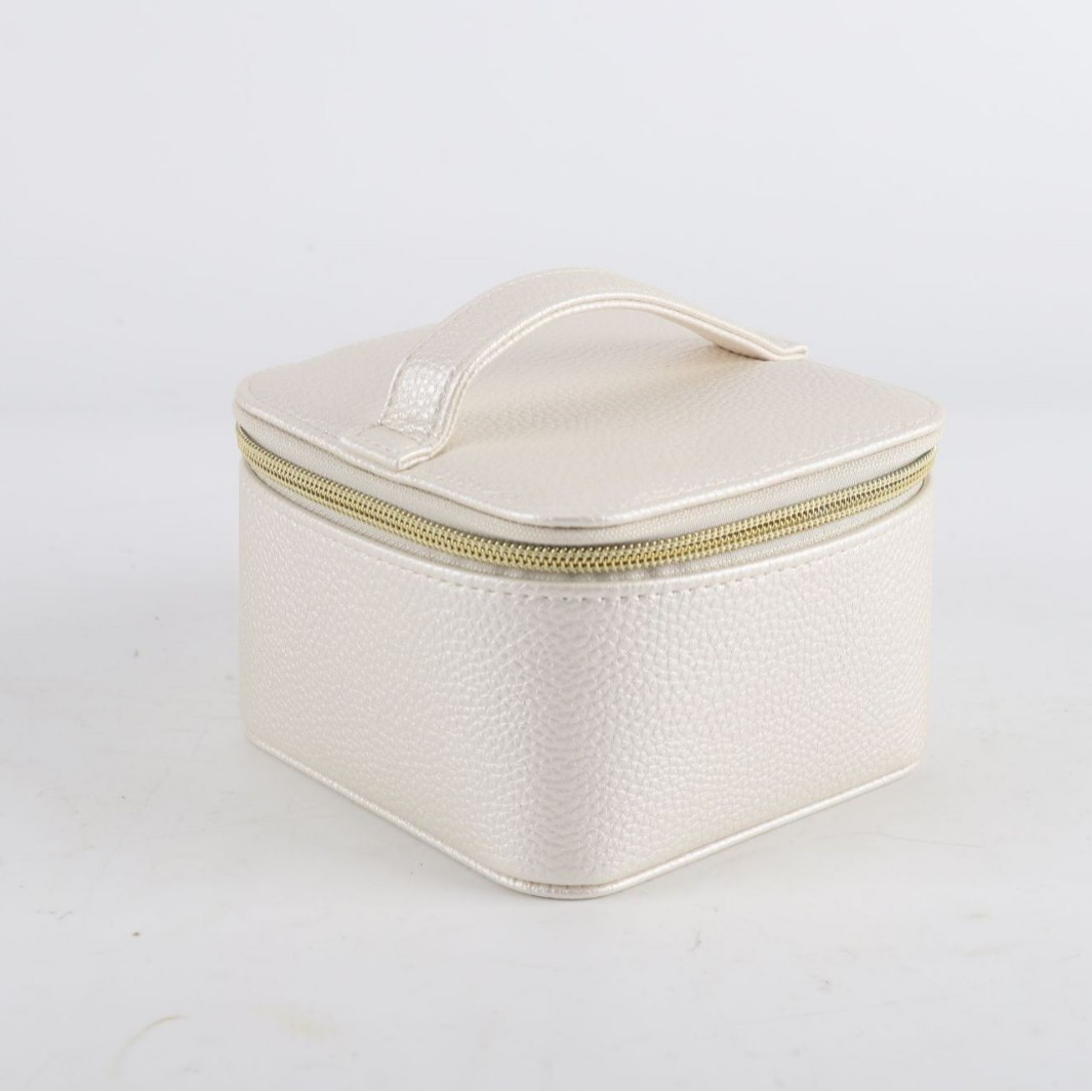 Square PU Travel Jewelry Case with Handle additional product view