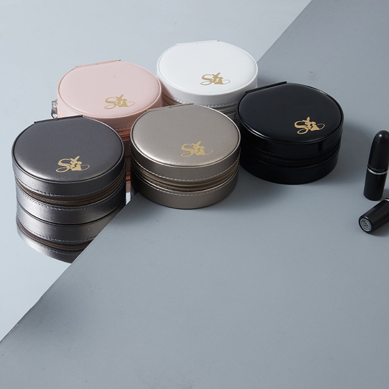 Round and Square Travel Jewelry Cases storage configuration