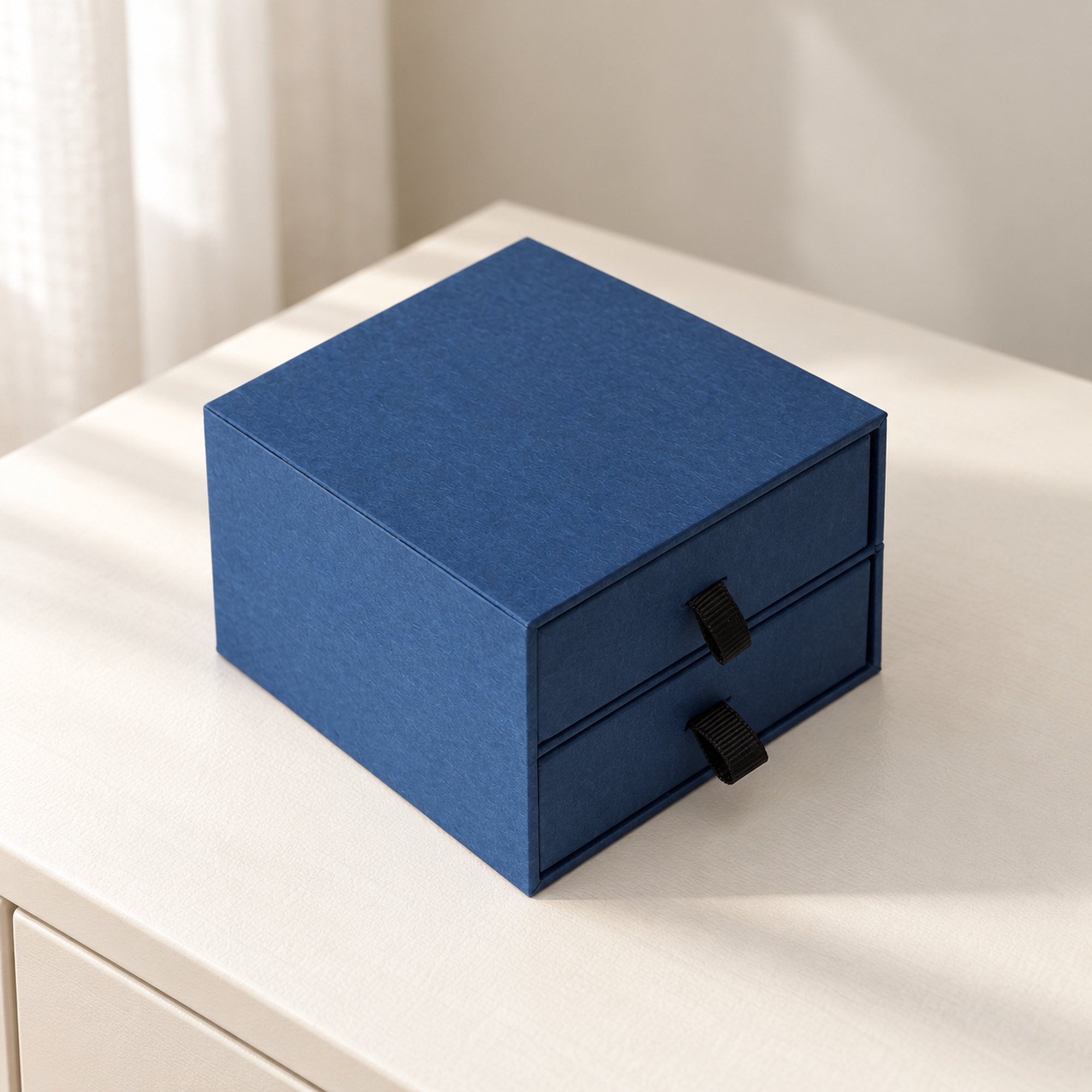 Two-Drawer Jewelry Packaging Box presentation setting